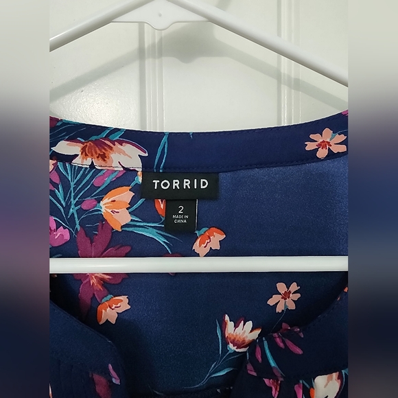 Torrid Navy Floral Button Down Long Sleeve Peasant Top, Plus Size 2 - Picture 2 of 3